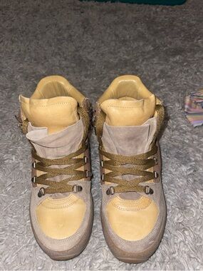 Isabel Marant Sherpa Beige Boots Hiking Winter Brendta Suede Lug Sole Sz 10/41
